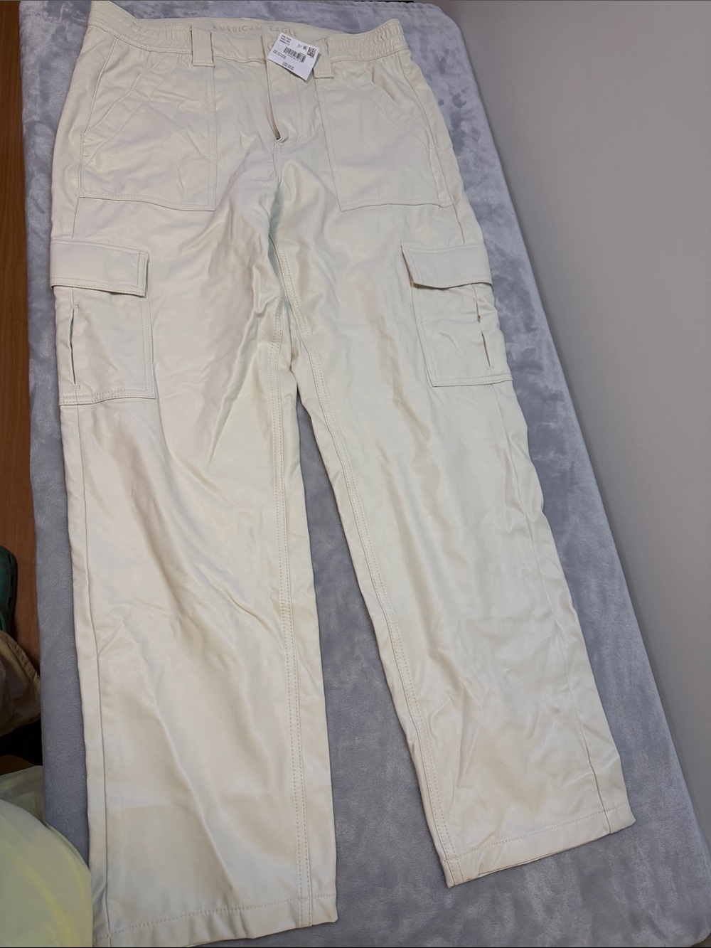 American Eagle Outfitters Cream Cargo Pants